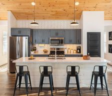 United States Vermont Warren vacation rental compare prices direct by owner 37744677