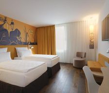 Germany Hessen Hanau am Main vacation rental compare prices direct by owner 37651041
