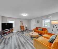 United States Pennsylvania West Mifflin vacation rental compare prices direct by owner 38503918