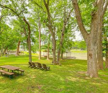 United States Texas Seguin vacation rental compare prices direct by owner 37779389