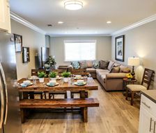 United States California Fullerton vacation rental compare prices direct by owner 38095163