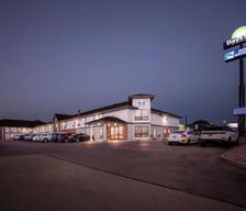 United States South Dakota Mitchell vacation rental compare prices direct by owner 11913500