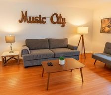 United States Tennessee Nashville vacation rental compare prices direct by owner 37975065
