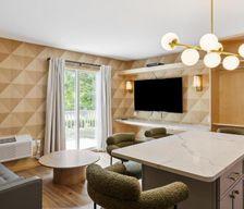 United States New York Riverhead vacation rental compare prices direct by owner 12917954