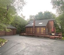 United States Pennsylvania Long Pond vacation rental compare prices direct by owner 36010985