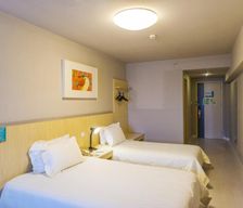 China Zhejiang Linhai vacation rental compare prices direct by owner 16040220