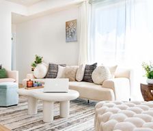 United States California Los Angeles vacation rental compare prices direct by owner 37707597