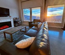 United States California Oakhurst vacation rental compare prices direct by owner 38106501