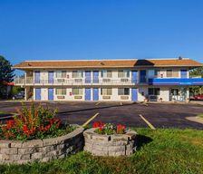 United States South Dakota Mitchell vacation rental compare prices direct by owner 12678227