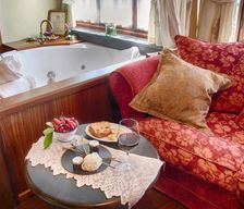 Spain Castile and Leon Cacabelos vacation rental compare prices direct by owner 16118927