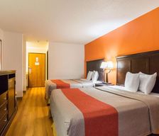 United States Iowa Waterloo vacation rental compare prices direct by owner 12684769