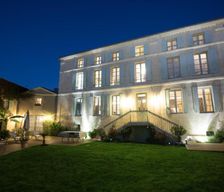 France Auvergne-Rhône-Alpes Pont-lʼAbbé-dʼArnoult vacation rental compare prices direct by owner 13955006