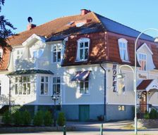 Sweden Västra Götaland Uddevalla vacation rental compare prices direct by owner 12816684