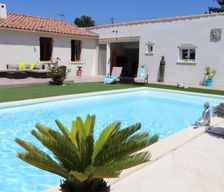 France Provence-Alpes-Côte-D’Azur Plan-D'aups-Sainte-Baume vacation rental compare prices direct by owner 3876455