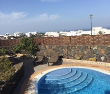 Spain Lanzarote Tinajo vacation rental compare prices direct by owner 14095105