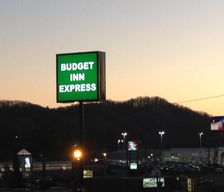 United States Virginia Bristol vacation rental compare prices direct by owner 12714509