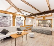 Poland Kuyavian-Pomeranian Toruń vacation rental compare prices direct by owner 14350332