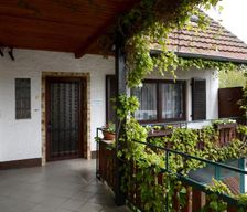 Germany Saarland Mettlach vacation rental compare prices direct by owner 33614124