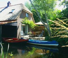 Netherlands Overijssel Giethoorn vacation rental compare prices direct by owner 4630564