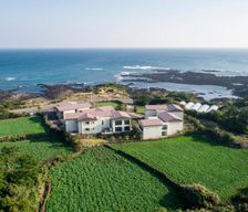 South Korea Jeju Island Seogwipo vacation rental compare prices direct by owner 13372437