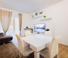 Italy Friuli-Venezia Giulia Trieste vacation rental compare prices direct by owner 27240106