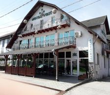 Romania Satu Mare Pădurea Urziceni vacation rental compare prices direct by owner 16372956