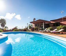 Spain CN San Cristóbal de La Laguna vacation rental compare prices direct by owner 4918509