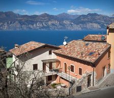 Italy Veneto Malcesine - Cassone vacation rental compare prices direct by owner 19472387