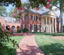 United States North Carolina Chapel Hill vacation rental compare prices direct by owner 12961559