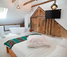 Romania  Hîrşeni vacation rental compare prices direct by owner 13008826