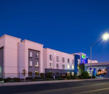 United States California Stockton vacation rental compare prices direct by owner 12739655