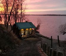 Canada Quebec Grenville-sur-la-Rouge vacation rental compare prices direct by owner 12833384