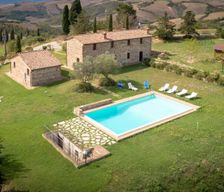 Italy Tuscany Radicofani vacation rental compare prices direct by owner 6449291