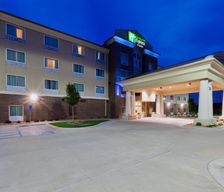 United States Kansas Salina vacation rental compare prices direct by owner 12668637