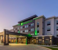 United States Iowa Cedar Falls vacation rental compare prices direct by owner 11902737