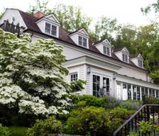 United States New York Bedford vacation rental compare prices direct by owner 35959013