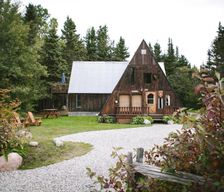 Canada Quebec Sacré-Coeur-Saguenay vacation rental compare prices direct by owner 12687280