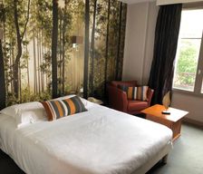 France Brittany Saint-Thégonnec vacation rental compare prices direct by owner 13602467