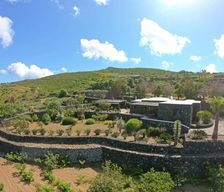Italy Emilia-Romagna Pantelleria vacation rental compare prices direct by owner 13933829