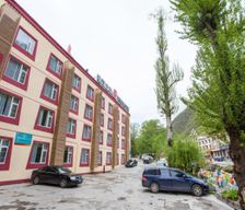 China Sichuan Tazang vacation rental compare prices direct by owner 26269821