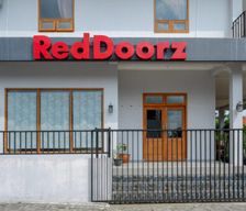 Indonesia Central Java Kalibanteng-kidul vacation rental compare prices direct by owner 13918760