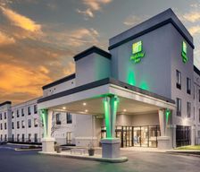 United States Connecticut Southington vacation rental compare prices direct by owner 12798833