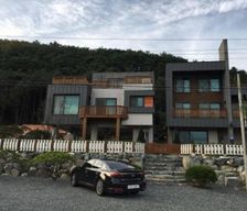 South Korea Gangwon-Do Hoengseong vacation rental compare prices direct by owner 7356416