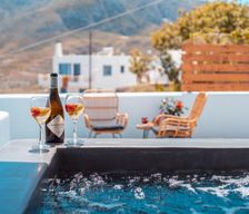 Greece Santorini Éxo Goniá vacation rental compare prices direct by owner 13920708