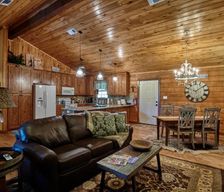United States Texas Luckenbach vacation rental compare prices direct by owner 12681622