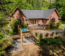 Canada Quebec Lac-Supérieur vacation rental compare prices direct by owner 6822323