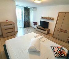 Romania Municipiul Bucure?ti Bucure?ti vacation rental compare prices direct by owner 24895994