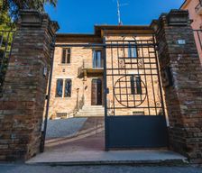 Italy Marche Macerata vacation rental compare prices direct by owner 6828405
