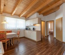 Italy Trentino-Alto Adige Dorf Tirol vacation rental compare prices direct by owner 13108558