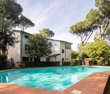 Italy Lucca Forte dei Marmi vacation rental compare prices direct by owner 9504874